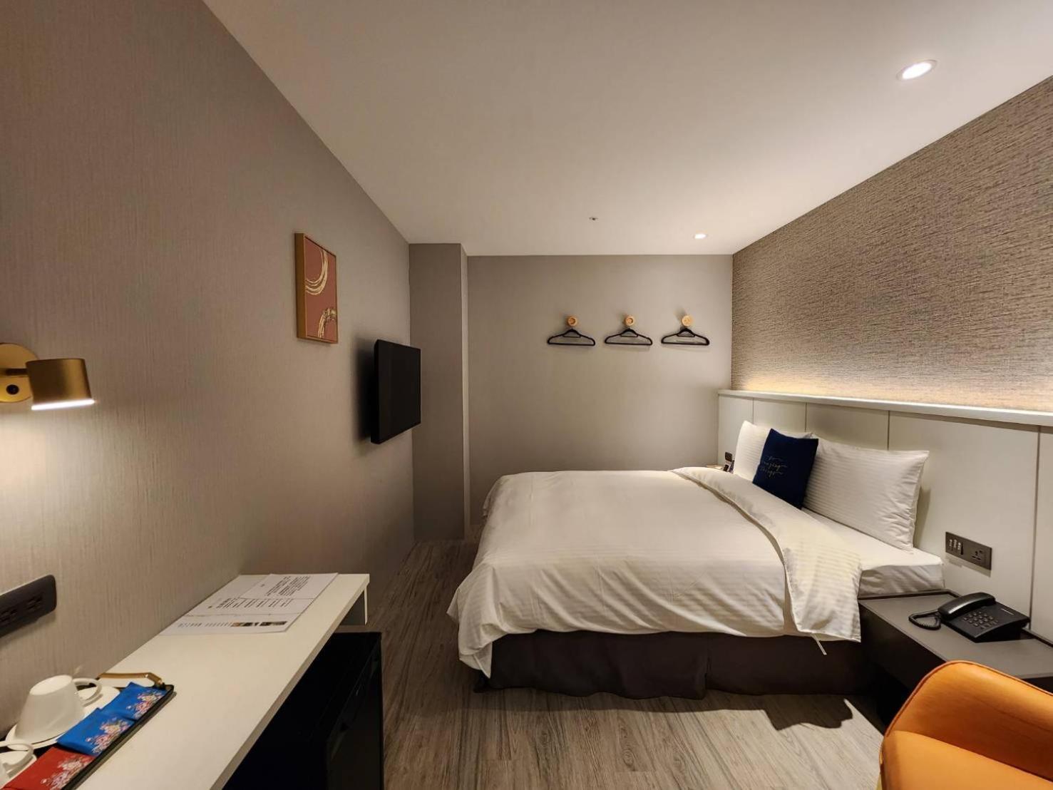 Fun Stay Inn Ximen Тайбэй Экстерьер фото